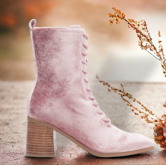 NWT Velvet Grandma Boots - Picture 2 of 5